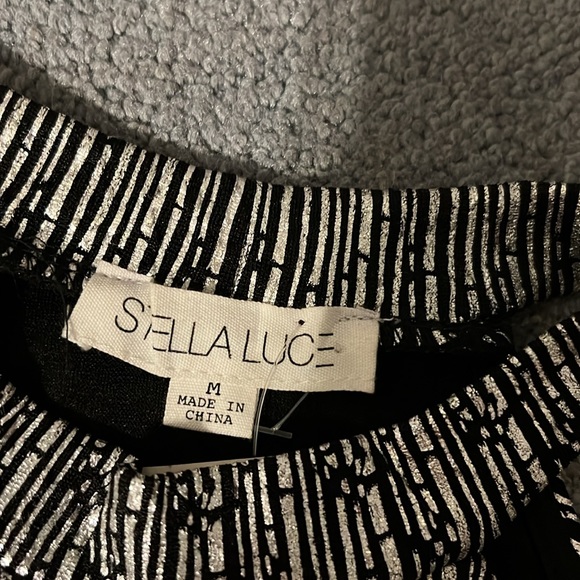 NWT halter top - Picture 2 of 2